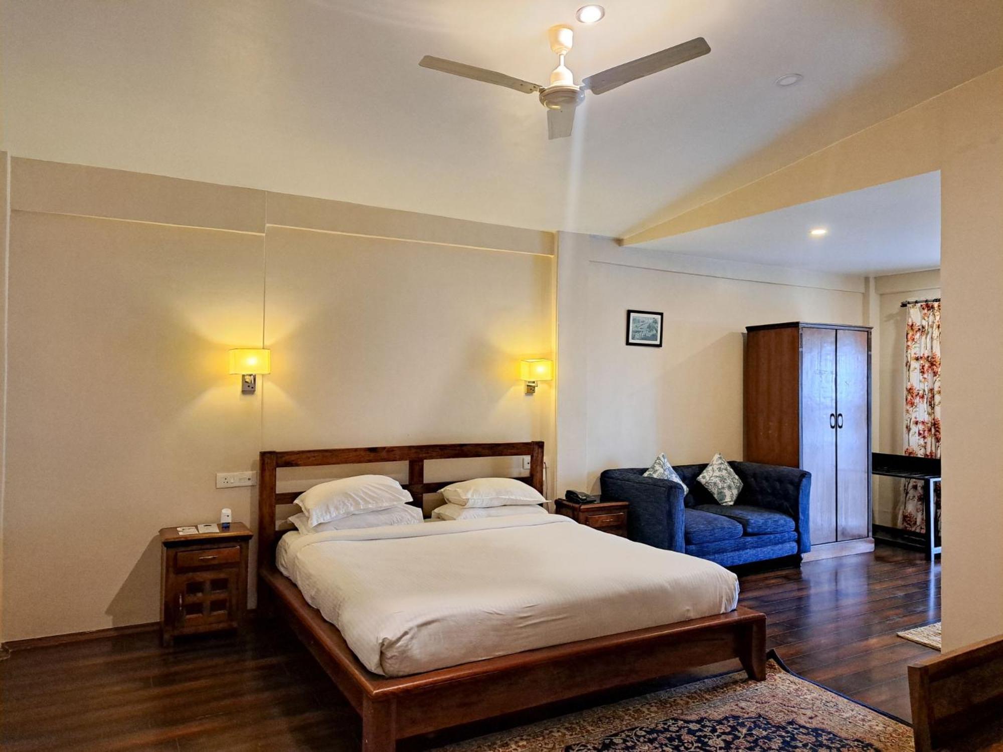 שילונג The Heritage Club - Tripura Castle Hotel And Spa מראה חיצוני תמונה