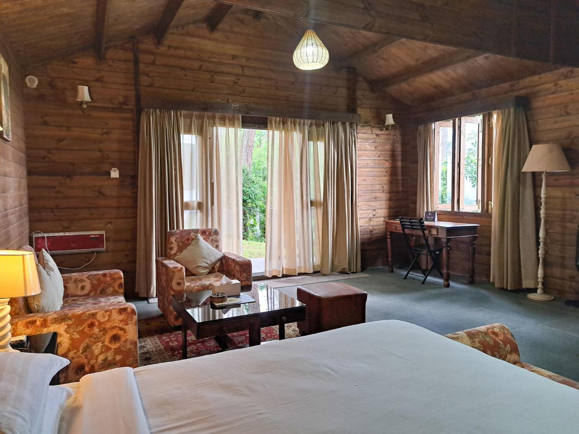 שילונג The Heritage Club - Tripura Castle Hotel And Spa מראה חיצוני תמונה