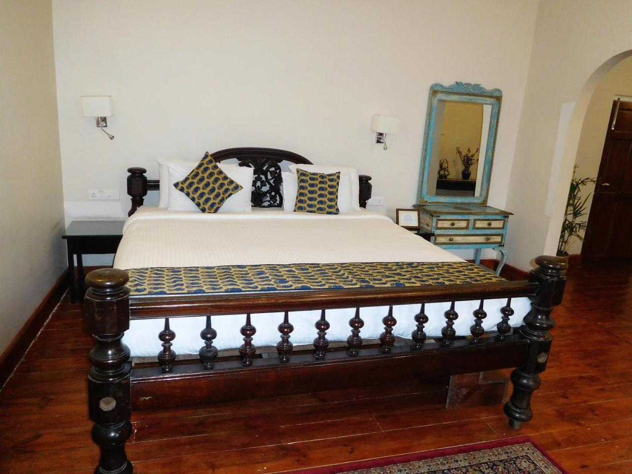 שילונג The Heritage Club - Tripura Castle Hotel And Spa מראה חיצוני תמונה